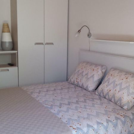 Apartment Dinko Cres Bagian luar foto