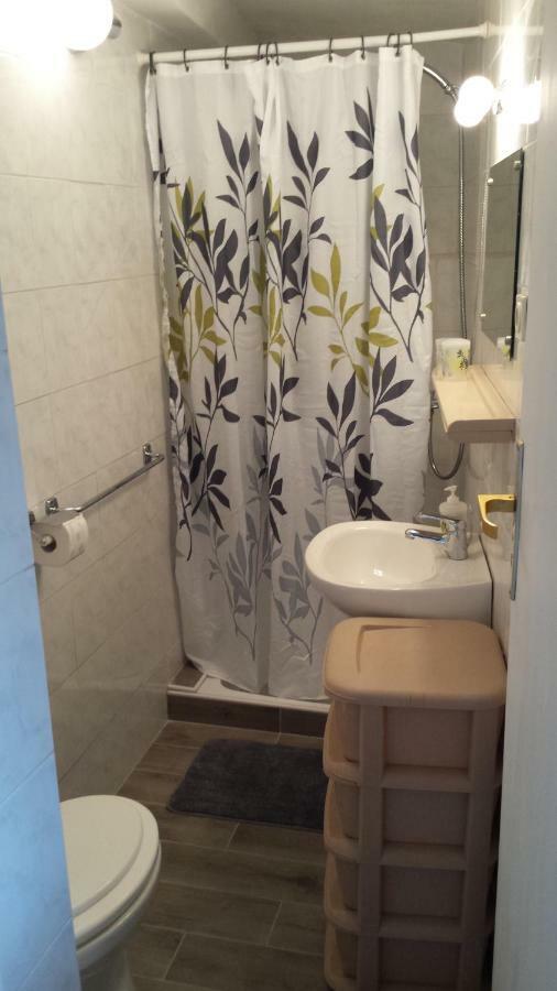 Apartment Dinko Cres Bagian luar foto